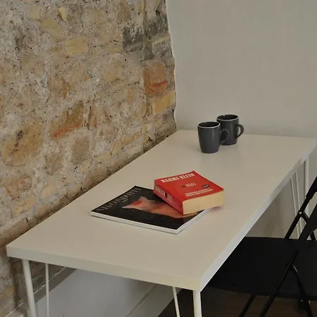 App Leoncino Design Apartment In Rome Rom