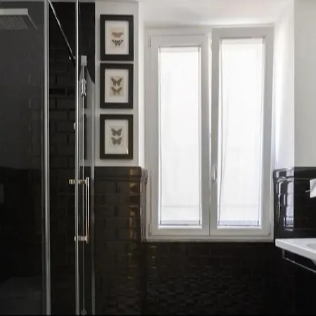 App Leoncino Design Apartment In Rome *