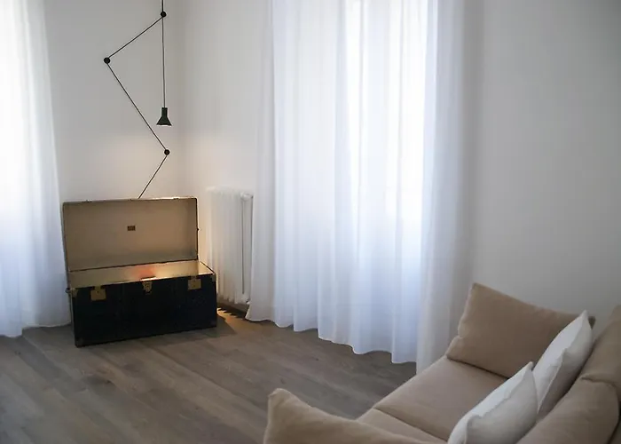 App Leoncino Design In Appartamento Roma